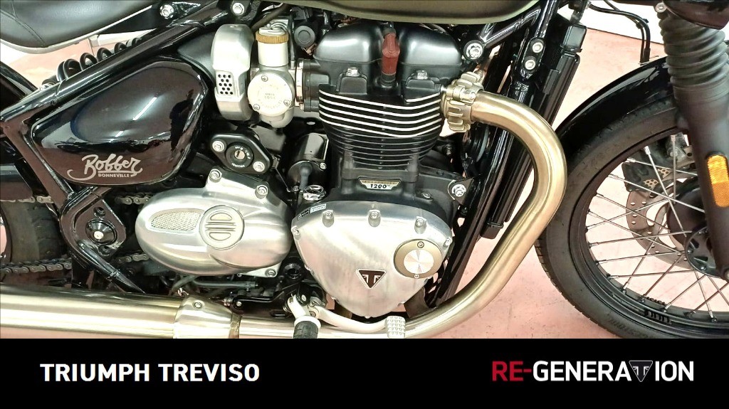 TRIUMPH Bonneville 1200 Bobber E5