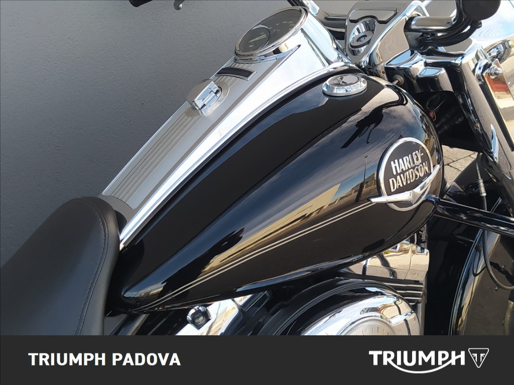 HARLEY DAVIDSON Road King 1584 FLHRC  Classic