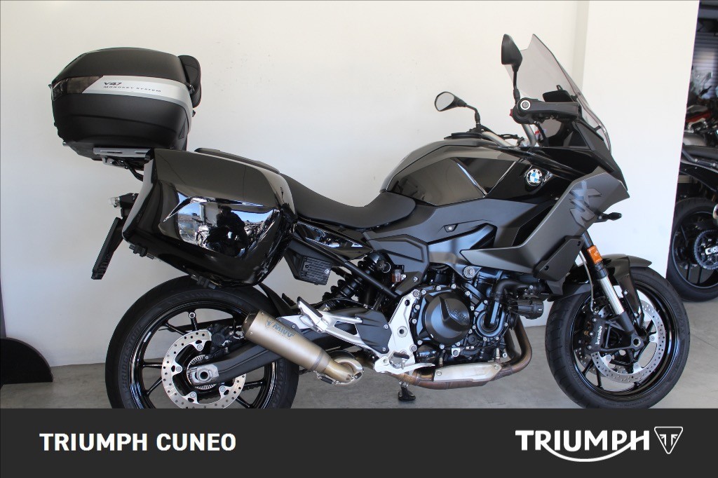 BMW F 900 XR Triple Black Abs