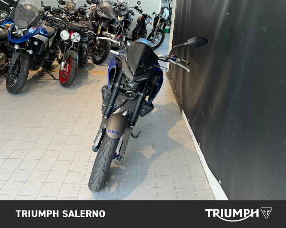 YAMAHA MT-03 320 Abs
