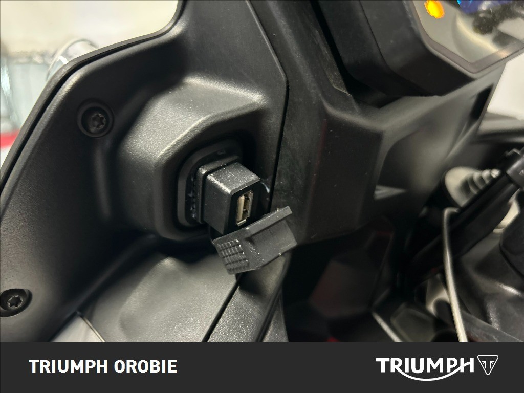 MOTO GUZZI V85 TT Abs