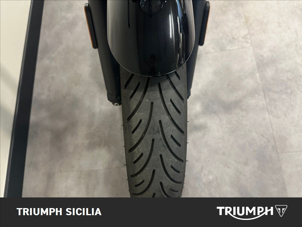 TRIUMPH Speed Twin 900 Stealth Edition Abs