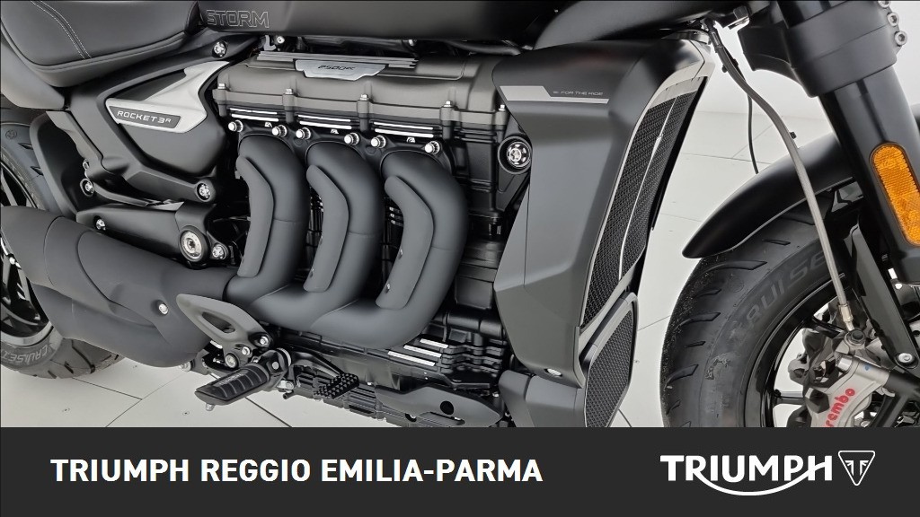 TRIUMPH Rocket III 2500 Storm R