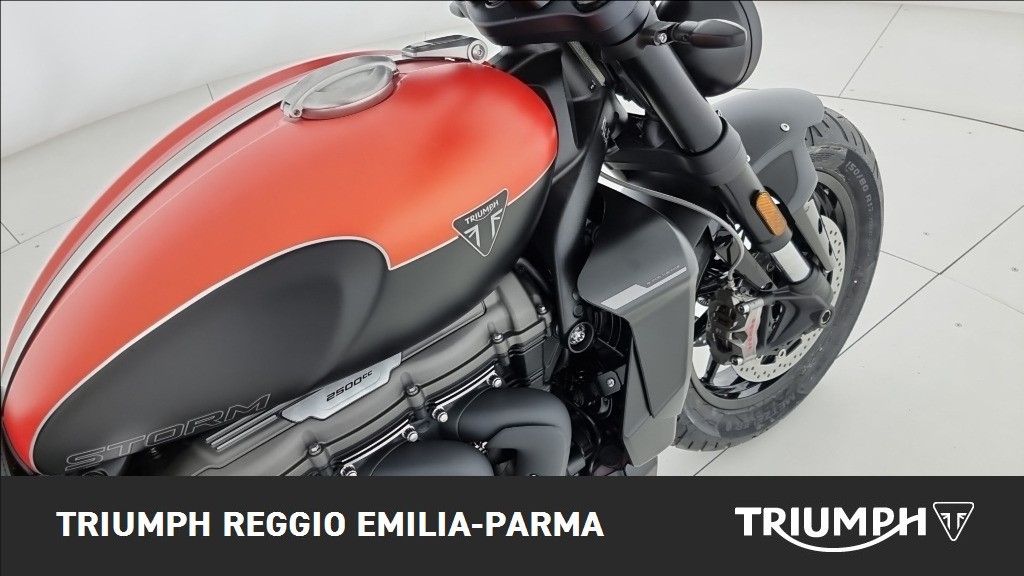 TRIUMPH Rocket III 2500 Storm R