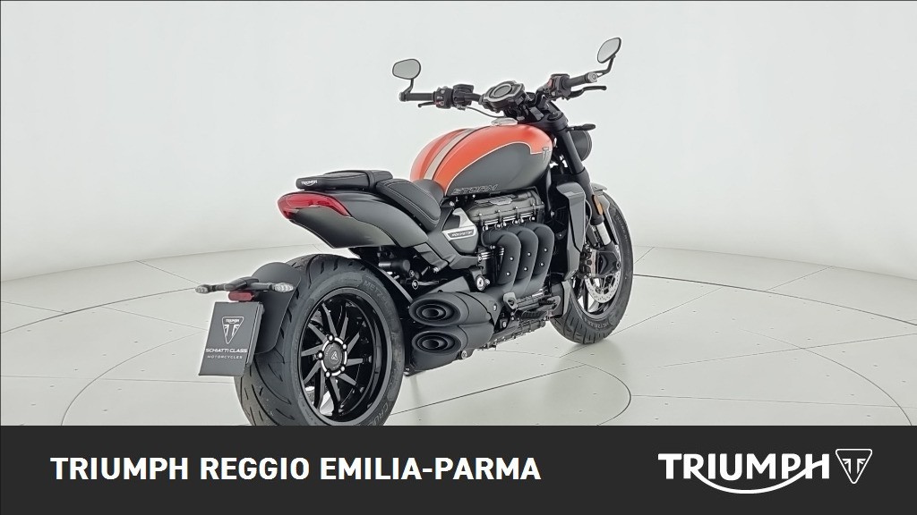 TRIUMPH Rocket III 2500 Storm R