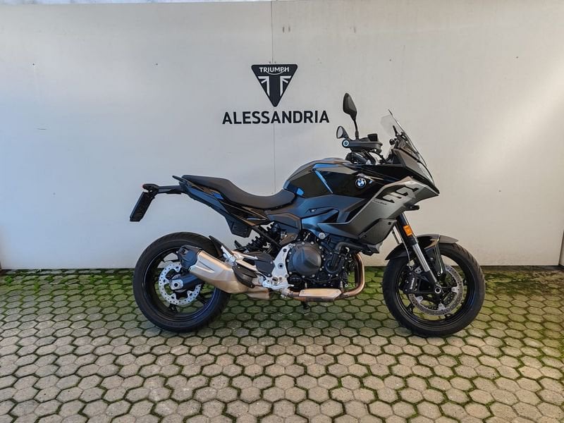 BMW F 900 XR Triple Black Abs