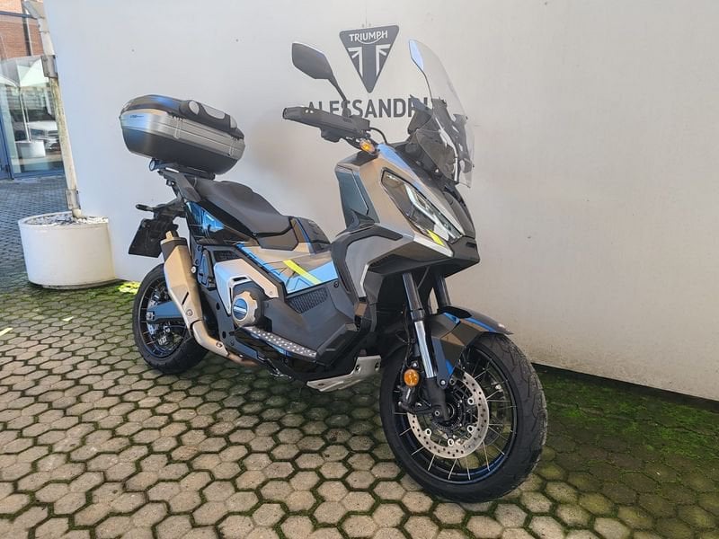HONDA X-ADV 750 DCT Abs