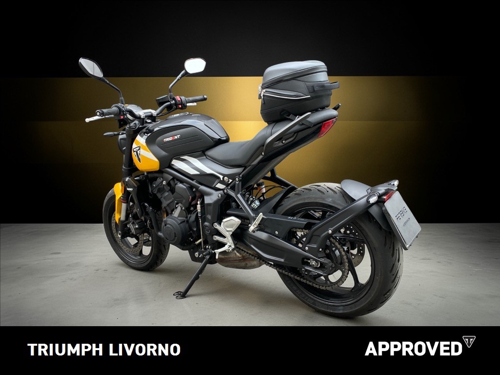 TRIUMPH Trident 660 Cosmic Yellow / Sapphire Black Abs