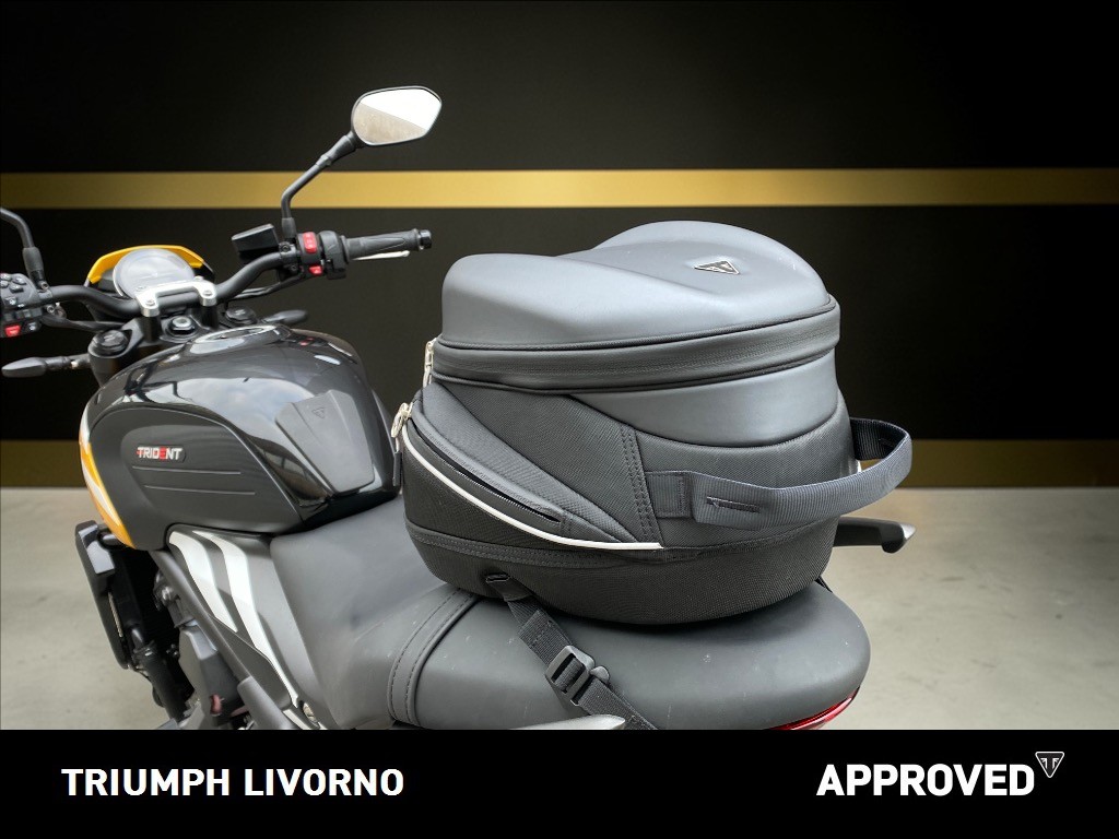 TRIUMPH Trident 660 Cosmic Yellow / Sapphire Black Abs