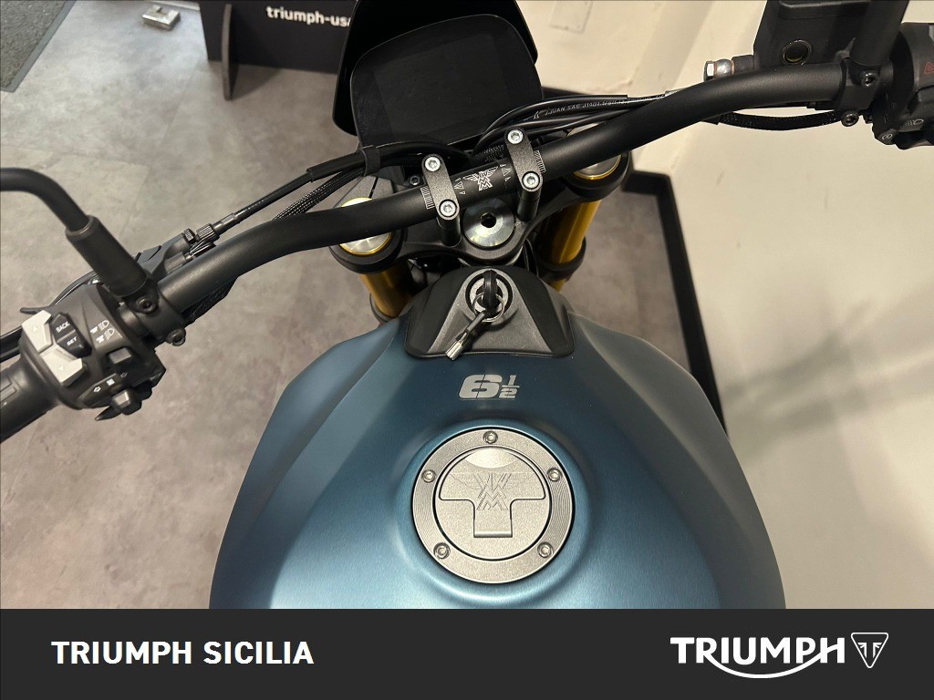 MOTO MORINI Seiemmezzo SCR 650 Abs