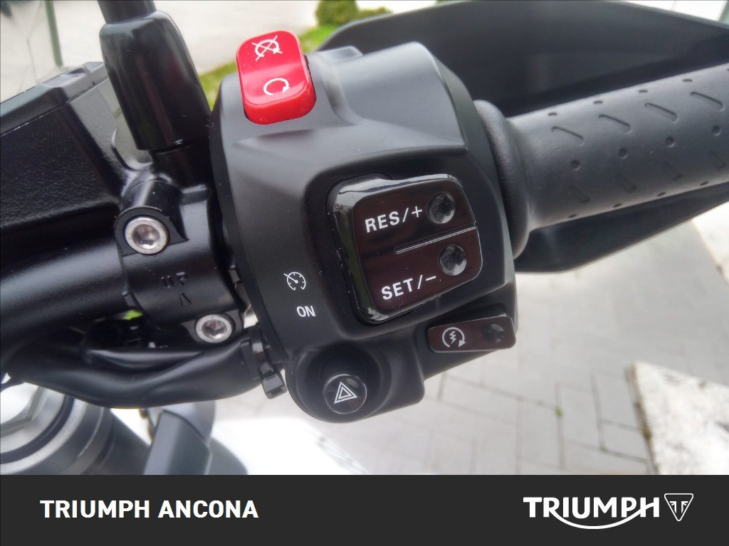 TRIUMPH Tiger 800 XRX Abs