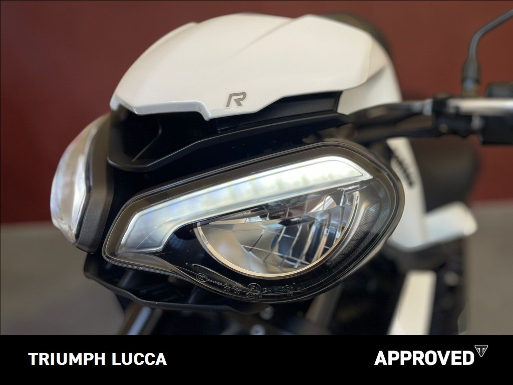 TRIUMPH Street Triple 765 R