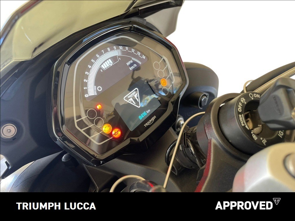 TRIUMPH Street Triple 765 R