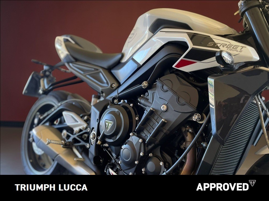 TRIUMPH Street Triple 765 R