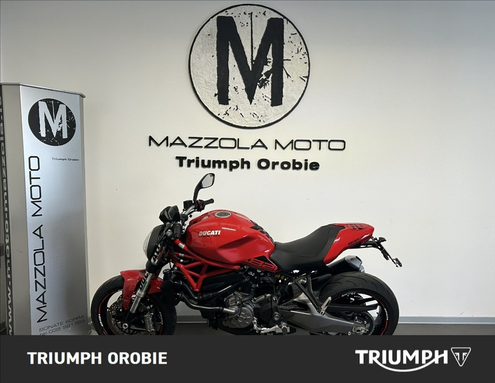 DUCATI Monster 821 Red