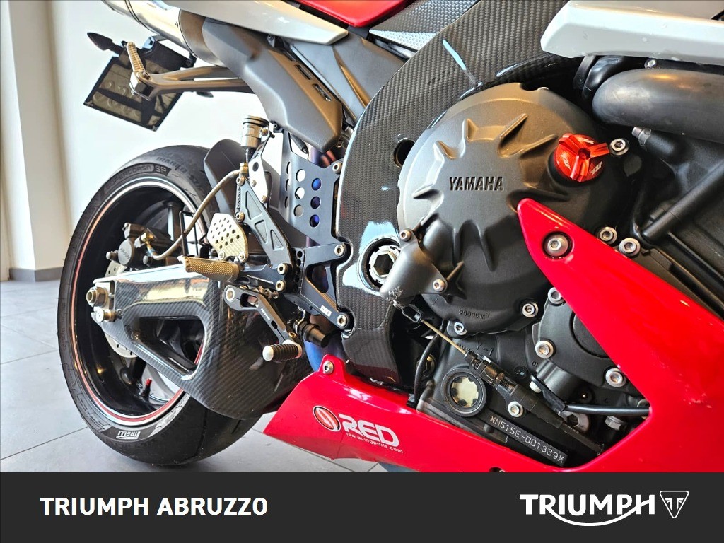 YAMAHA YZF R1 1000 
