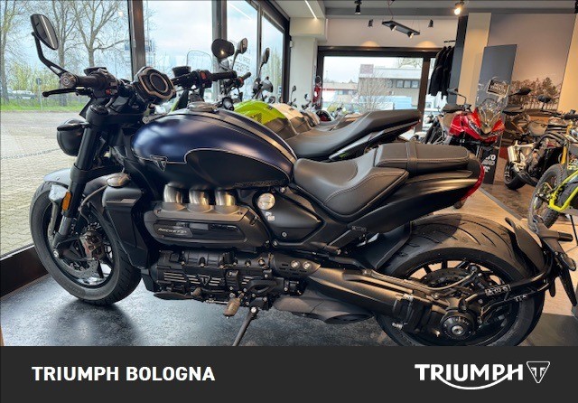 TRIUMPH Rocket III 2500 Storm R