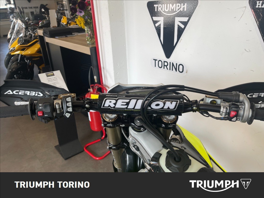 TRIUMPH TF 250 E Abs