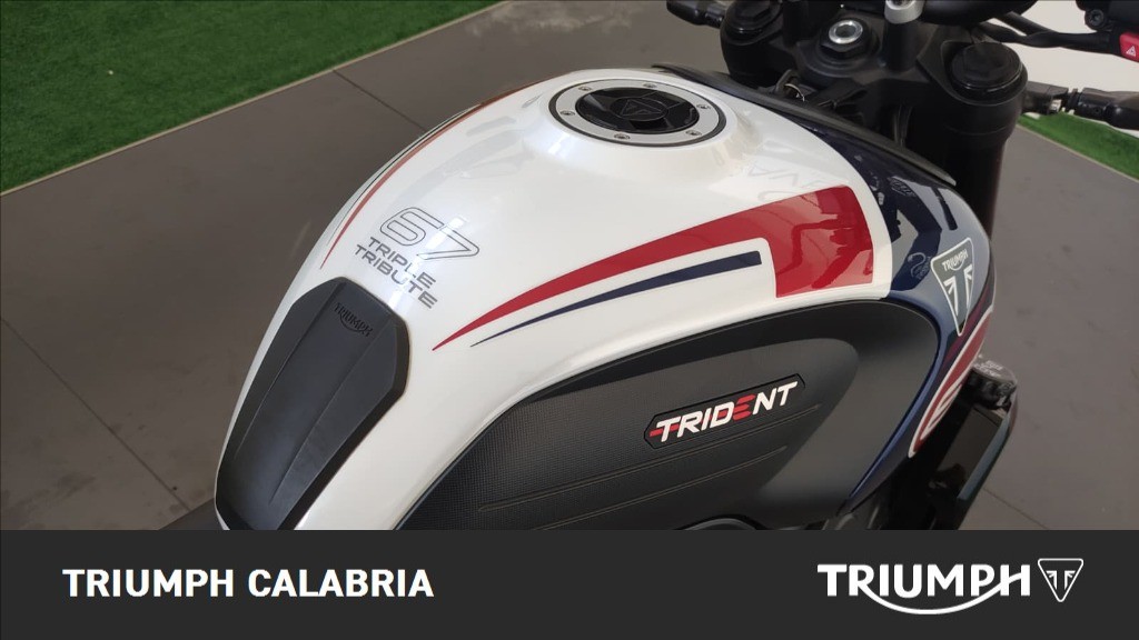 TRIUMPH Trident 660 Triple Tribute dep.A2 Abs