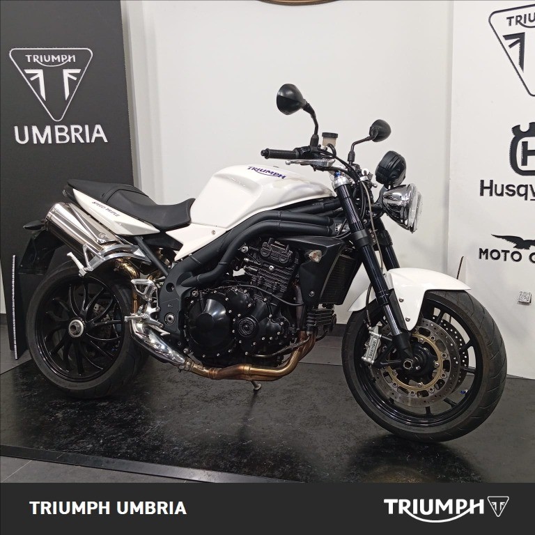 TRIUMPH Speed Triple 1050 