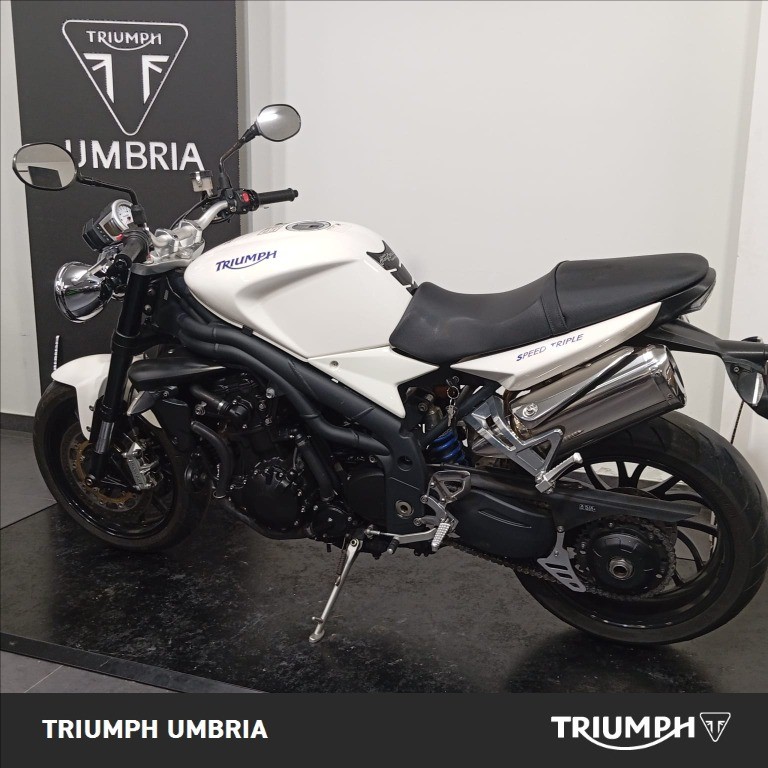 TRIUMPH Speed Triple 1050 