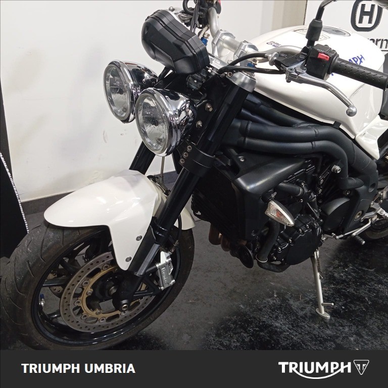 TRIUMPH Speed Triple 1050 