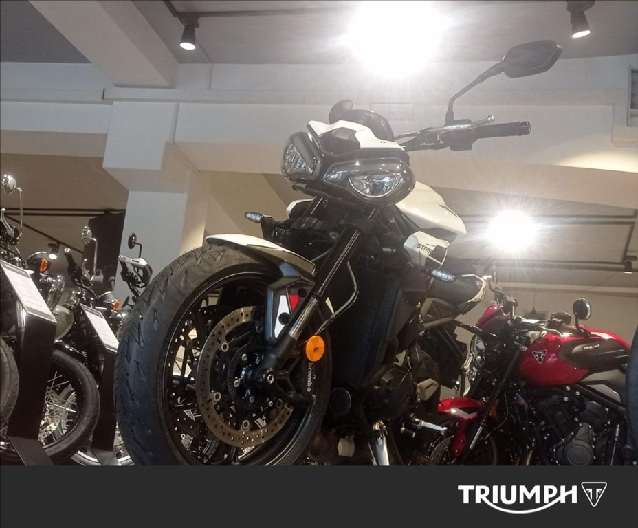 TRIUMPH Street Triple 765 R