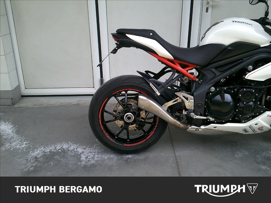 TRIUMPH Speed Triple 1050 