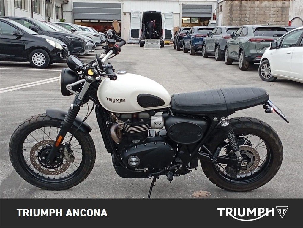 TRIUMPH Street Scrambler 900 