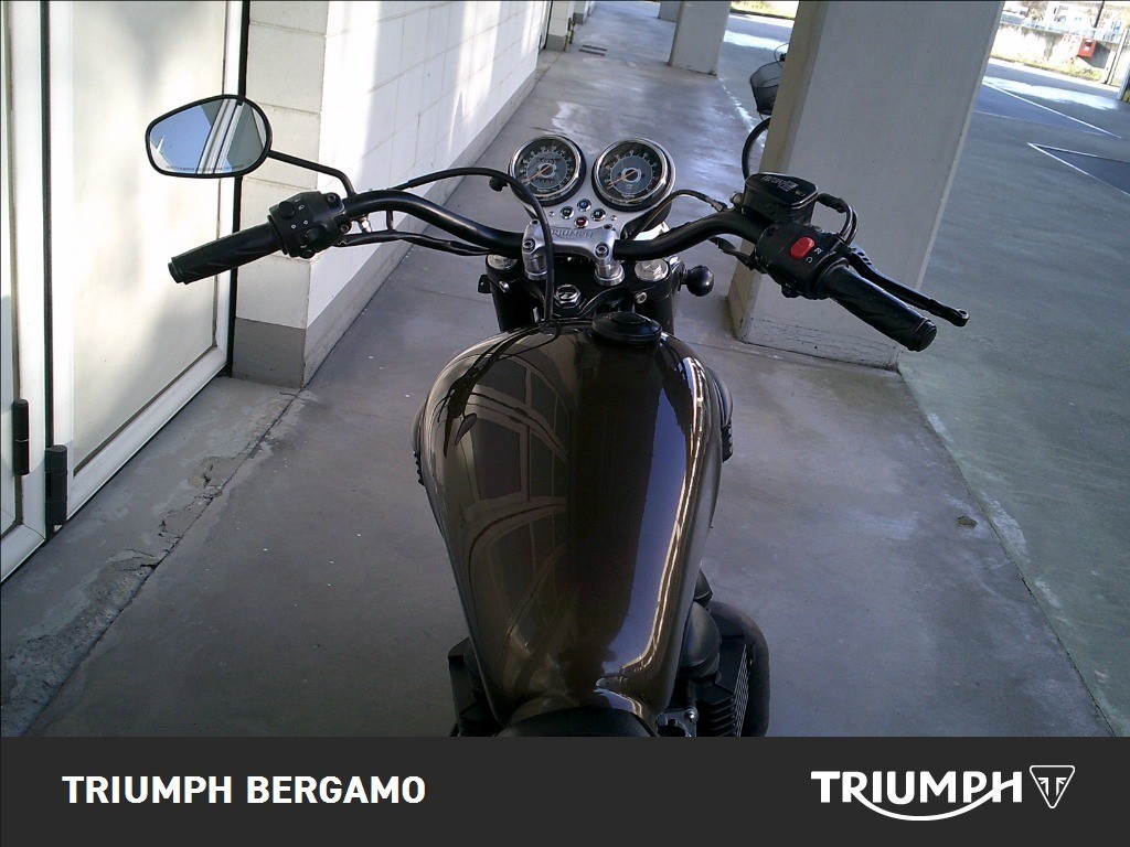 TRIUMPH Bonneville 865 Black