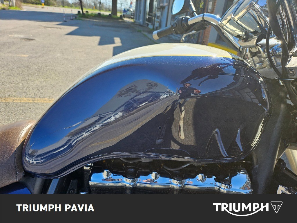 TRIUMPH Rocket III 2300 Classic