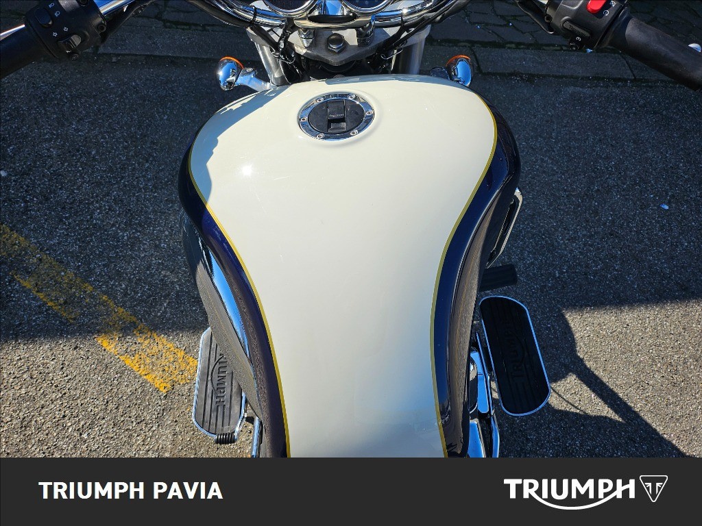TRIUMPH Rocket III 2300 Classic
