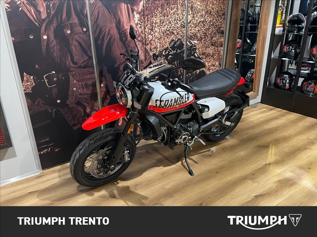 DUCATI Scrambler 800 Urban Motard