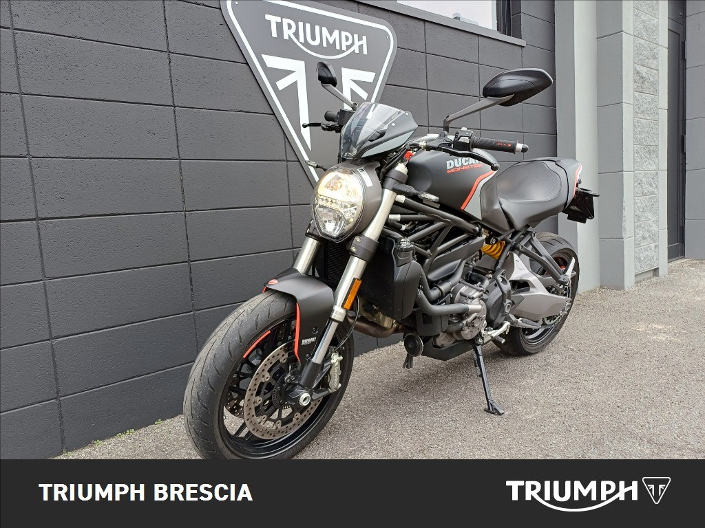 DUCATI Monster 821 Stealth