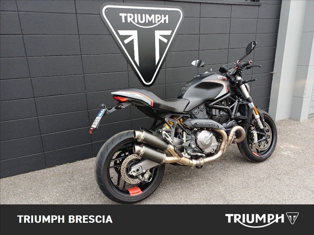 DUCATI Monster 821 Stealth