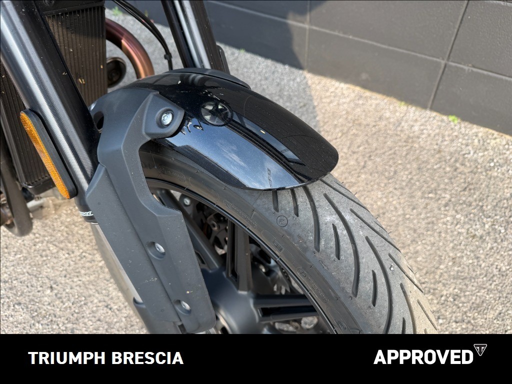 TRIUMPH Speed Twin 900 Phantom Black/Aurum Gold Abs