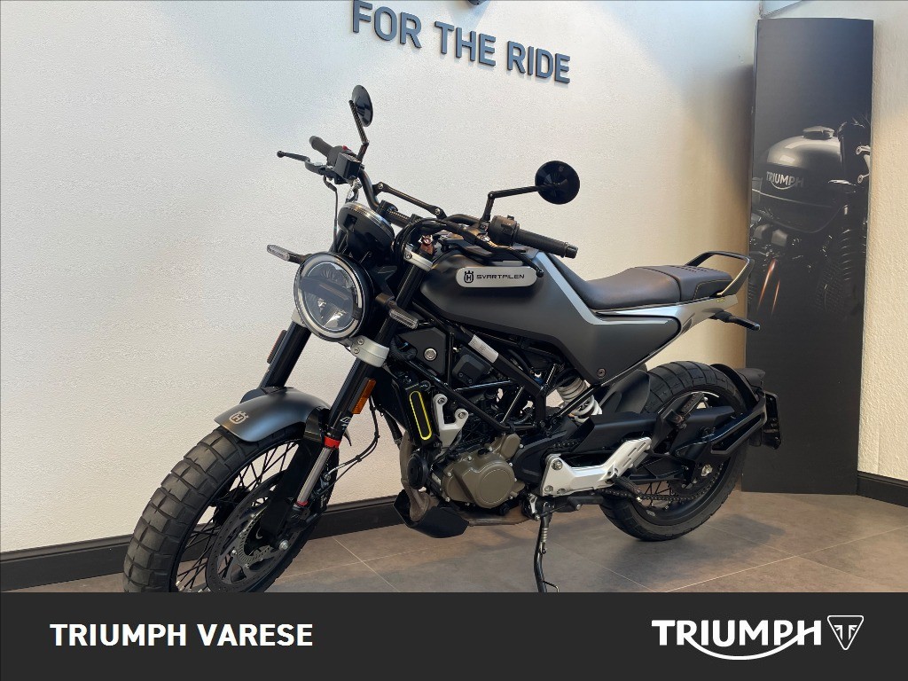 HUSQVARNA Svartpilen 125 4T