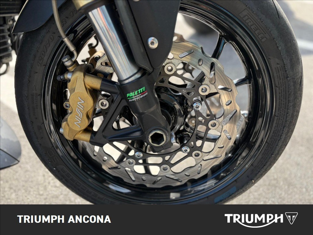 TRIUMPH Speed Triple 1050 