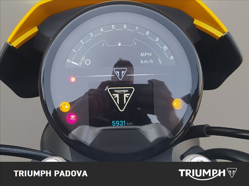 TRIUMPH Trident 660 Cosmic Yellow / Sapphire Black Abs