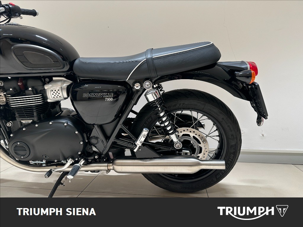 TRIUMPH Bonneville 900 T100 Stealth Edition