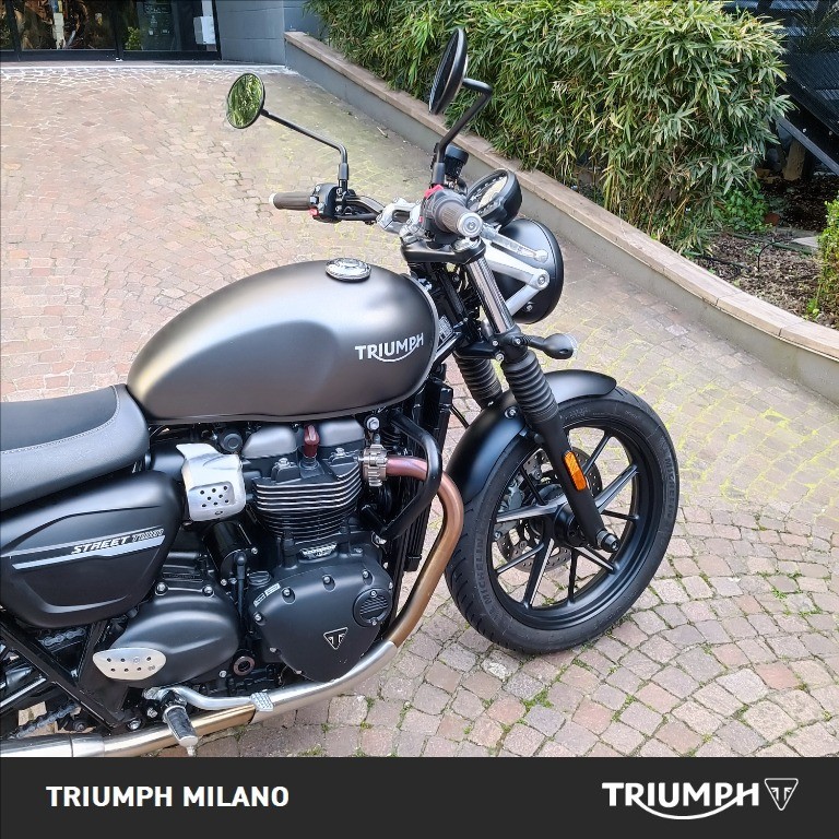 TRIUMPH Street Twin 900 