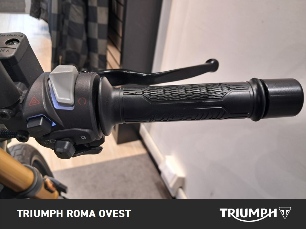 MOTO MORINI Seiemmezzo SCR 650 Abs