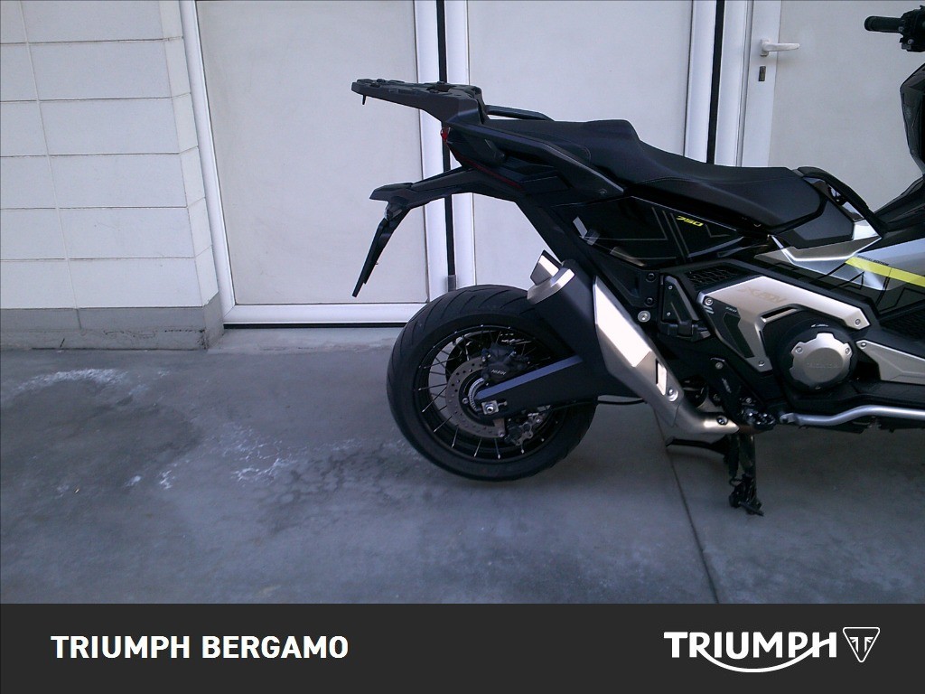 HONDA X-ADV 750 DCT Abs
