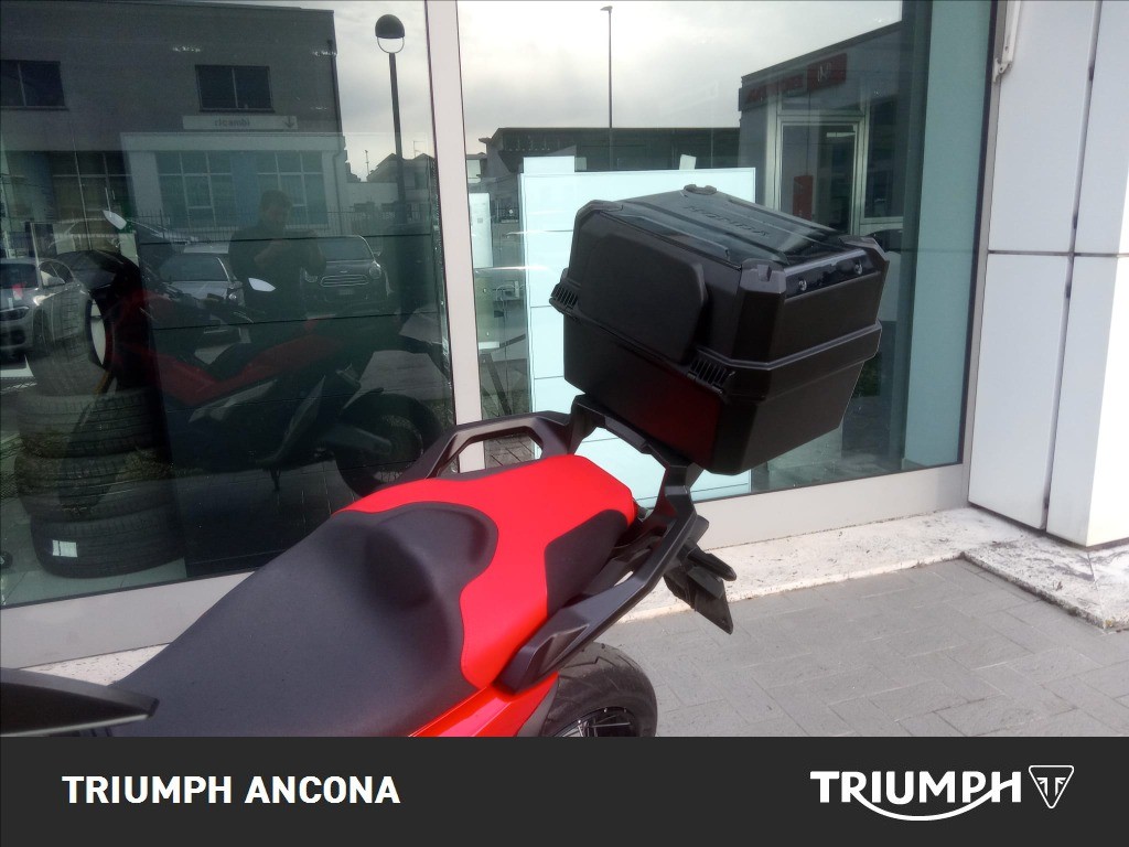 HONDA X-ADV 750 DCT Abs