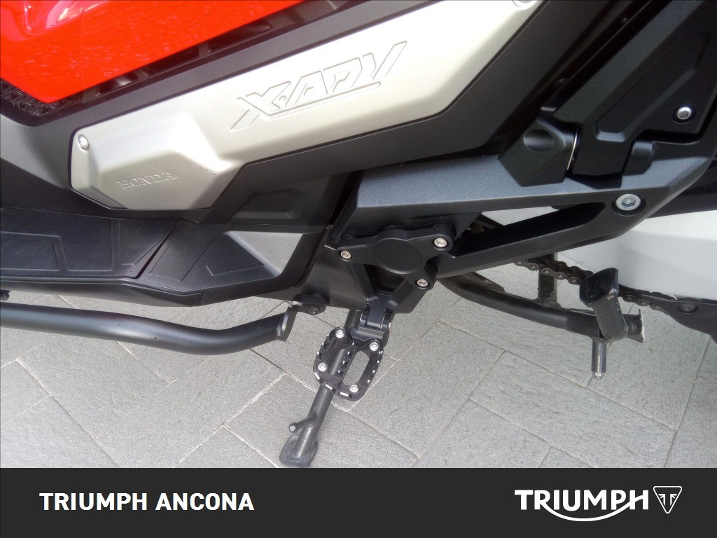 HONDA X-ADV 750 DCT Abs