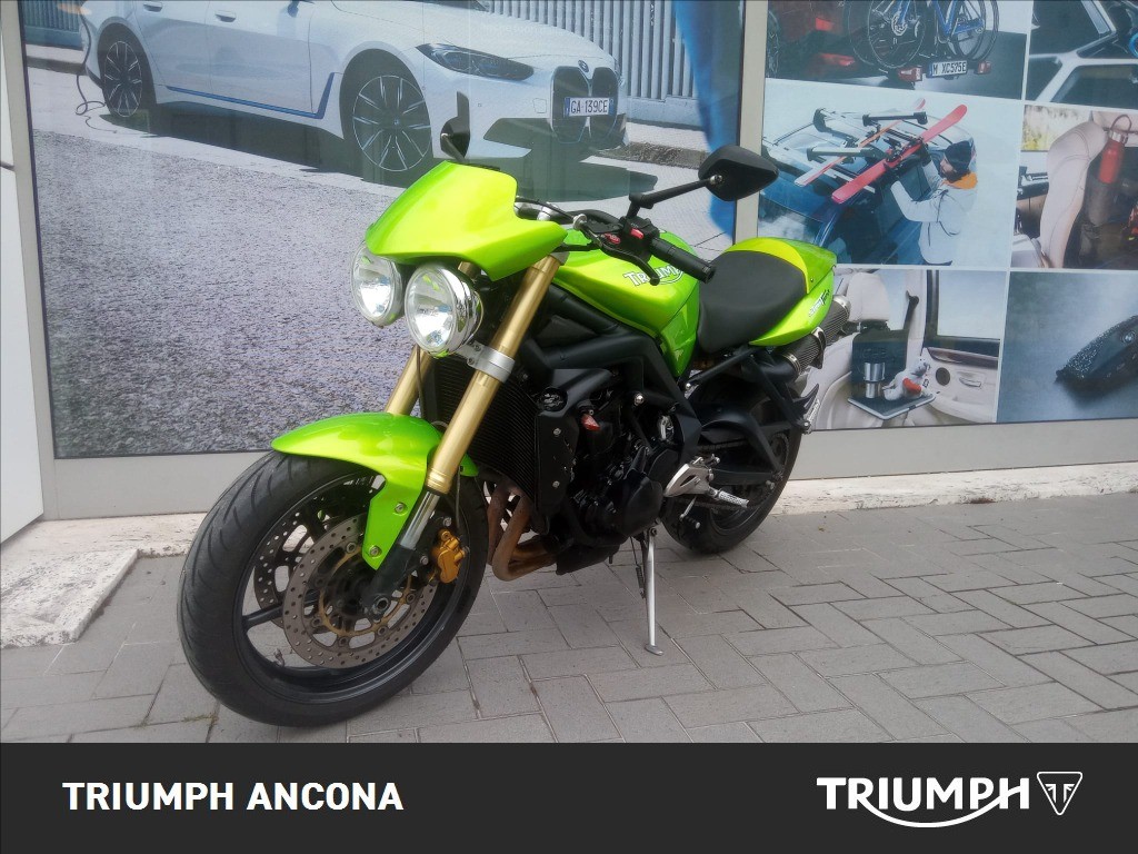 TRIUMPH Street Triple 675 