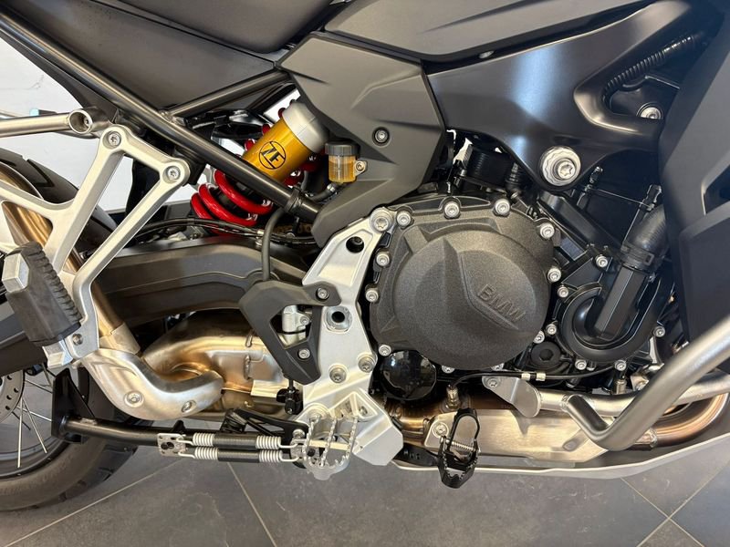 BMW F 900 GS Adventure Ride Pro Abs