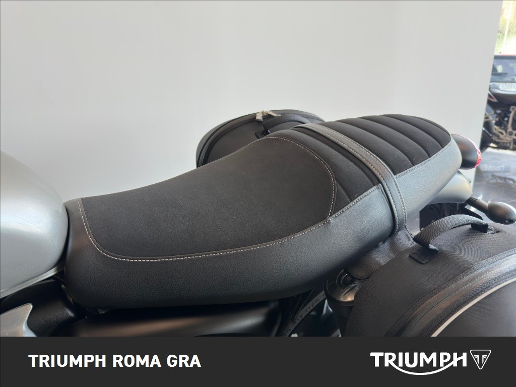 TRIUMPH Street Twin 900 