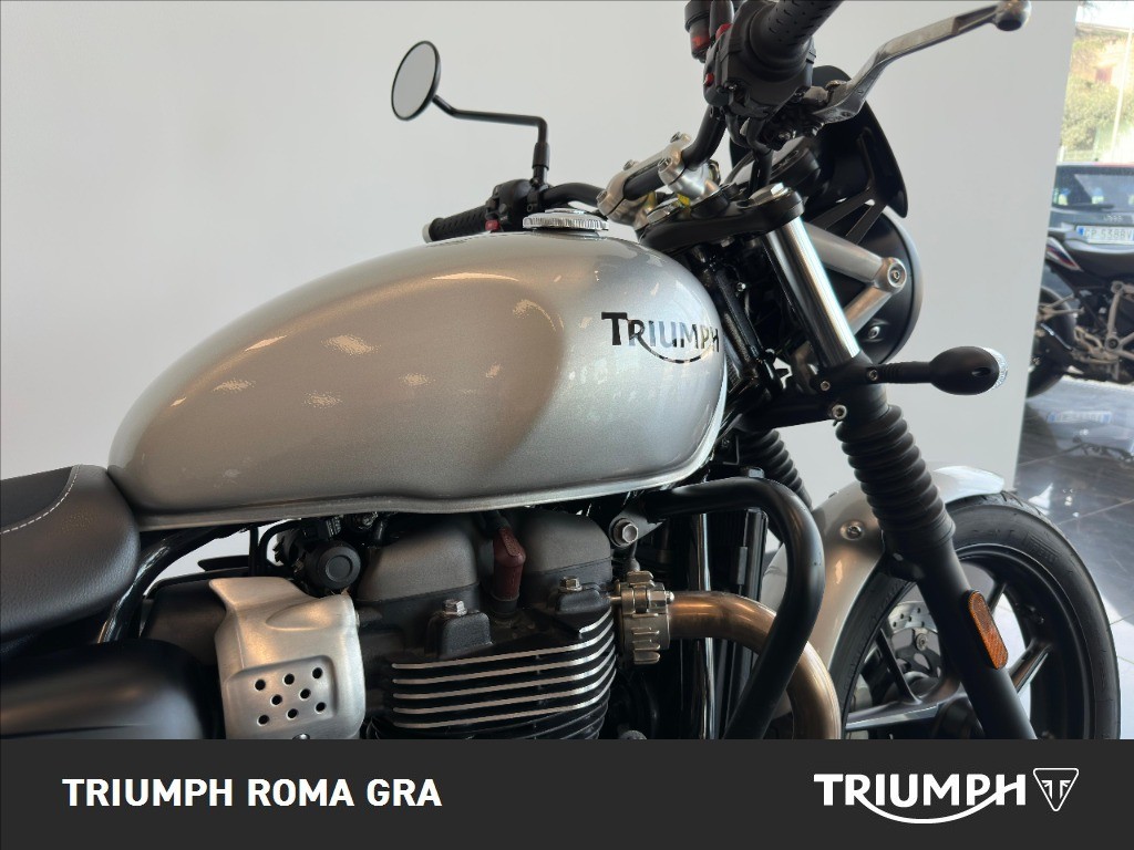 TRIUMPH Street Twin 900 