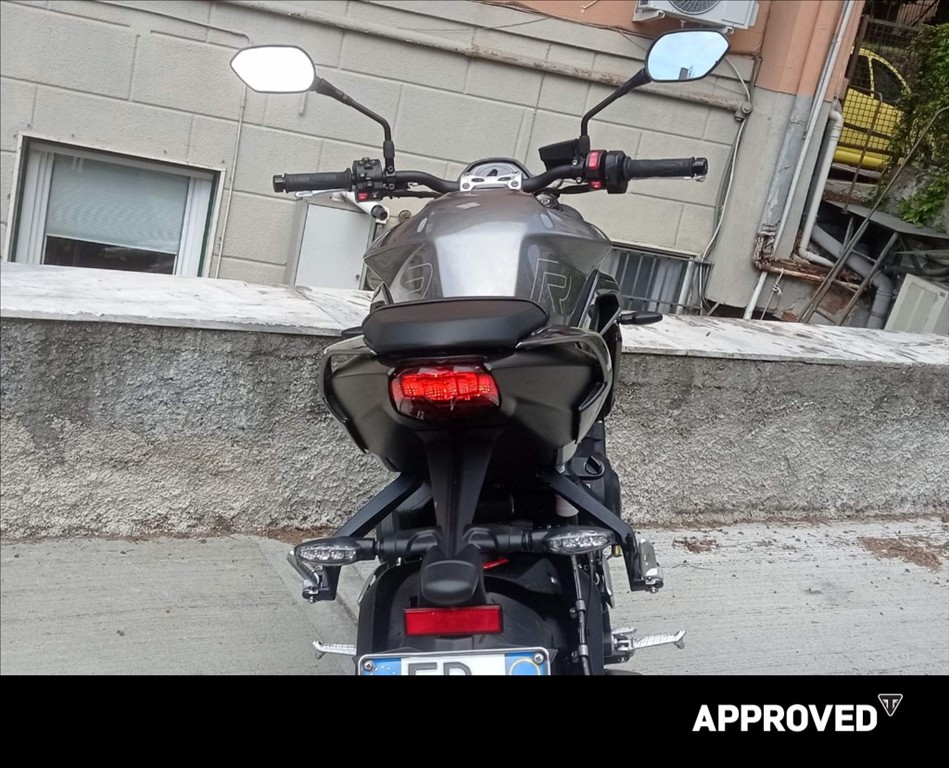 TRIUMPH Street Triple 765 R